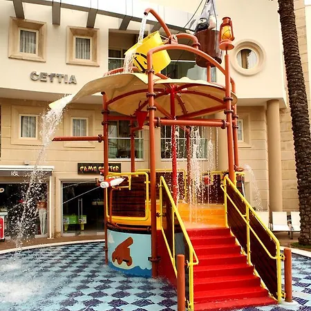 Grand Cettia Hotel 5*